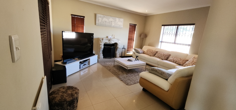 4 Bedroom Property for Sale in Parklands East Western Cape